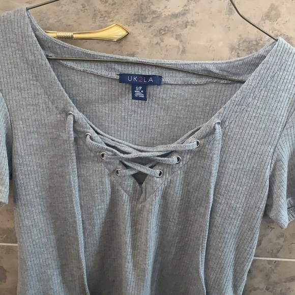 Laced front top - Picture 2 of 3